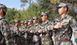 最新军训爆料文案图片,热血青春，铁血铸魂瞬间回顾